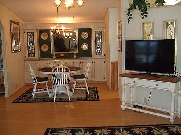 5th image of 94 Sea Fern Dr