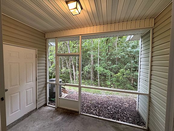 4th image of 8428 Thornbush Ct