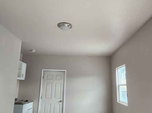 1012 E Adams Blvd #2