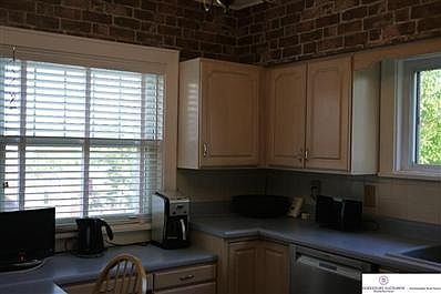 2nd image of 5846 Woolworth Ave
