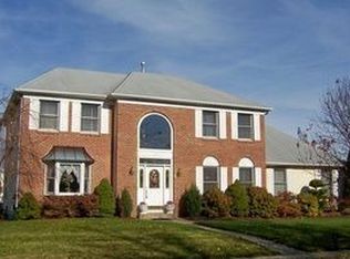12 Jamie Dr, Sewell, NJ 08080