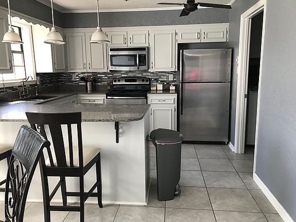 3rd image of 104 Dove Cir