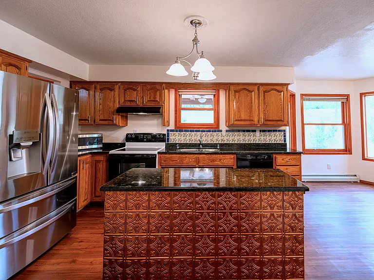 2192 Lumbre Ct — Photo 17