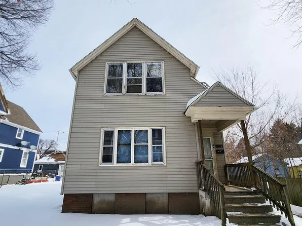 1700 North 36th STREET, Milwaukee, WI 53208
