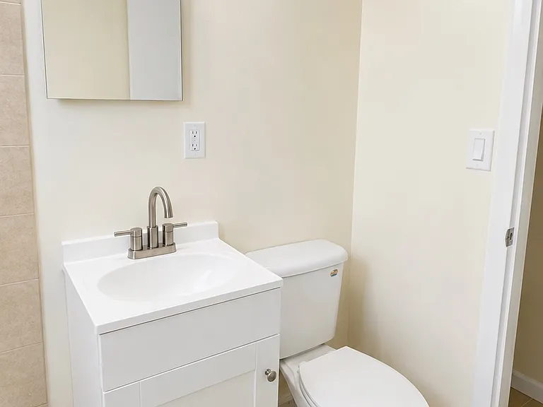 2122 NW 7th Ct #3 — Photo 11