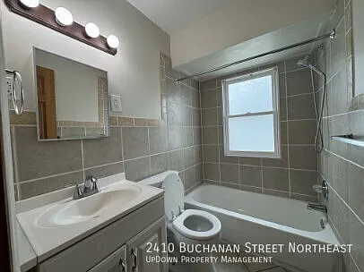 2410 Buchanan St NE — Photo 17