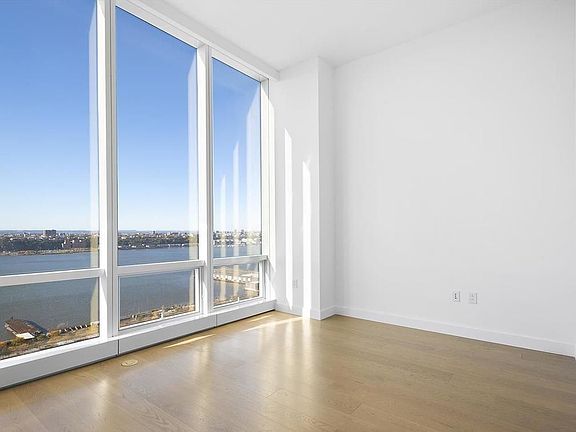 4th image of 15 Hudson Yard #30C