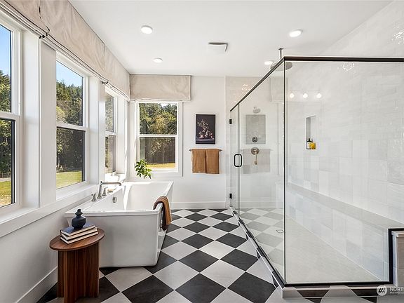 2nd image of 13718 SE 84th Street #11