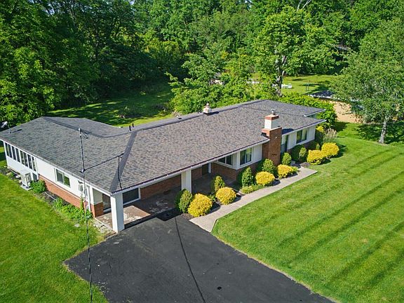 4th image of 488 Kaldy St