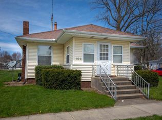 108 E Plum St, Argos, IN 46501
