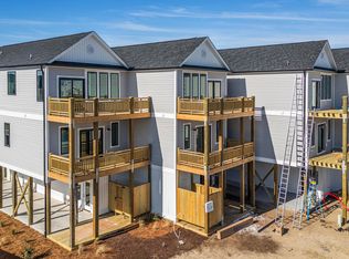 723 N Topsail Dr, Surf City, NC 28445