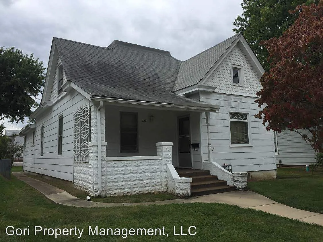 229 S Fillmore St photo 1