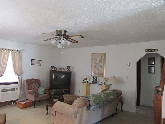 2nd image of 470 Ernest Phann Ln