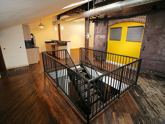 2nd image of 203 Hull St APT 31W