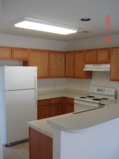 2nd image of 826 Silvercrest Dr