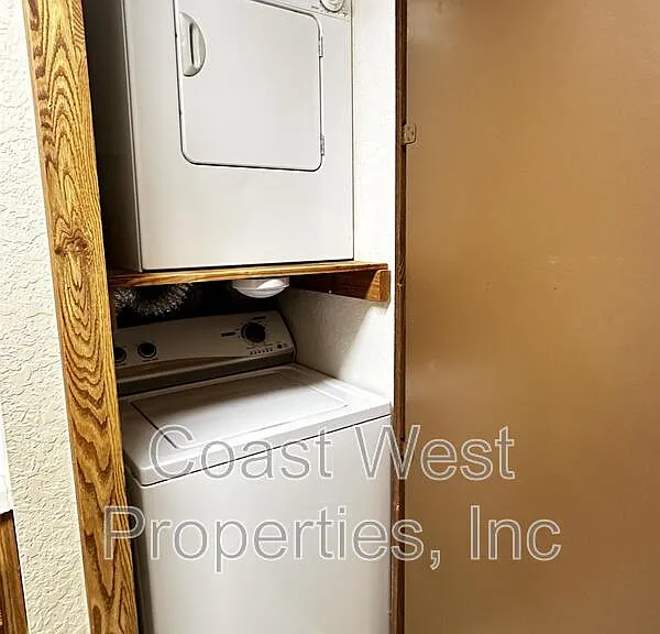 9249 Village Glen Dr #204 — Photo 14