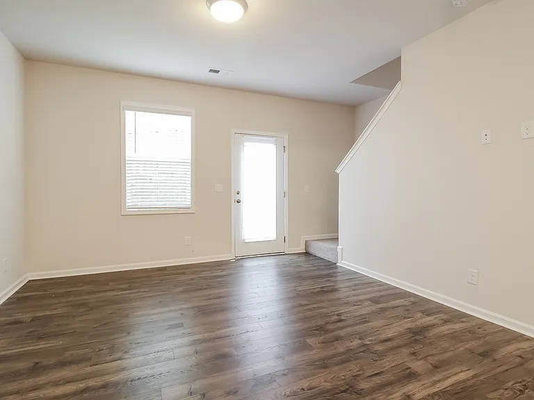 10 Oak Rose Dr — Photo 3