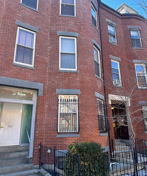 202 Northampton St #4B — Photo 13