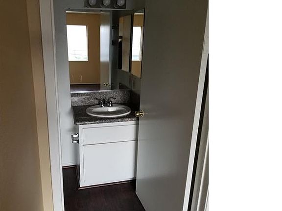 2nd image of 5520 Fulcher Ave APT 212