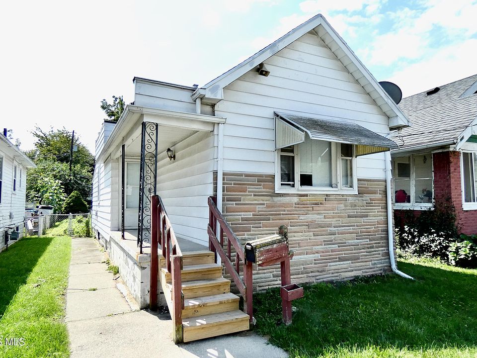 1st image of 238 E Weber St