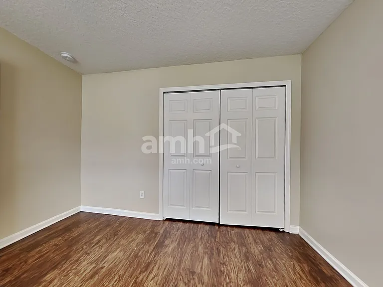 9146 Prosperity Lake Dr — Photo 15