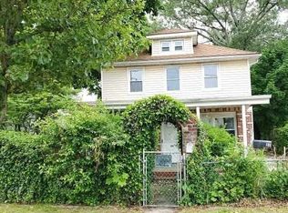 80 Fairground Ave, Huntington Station, NY 11746