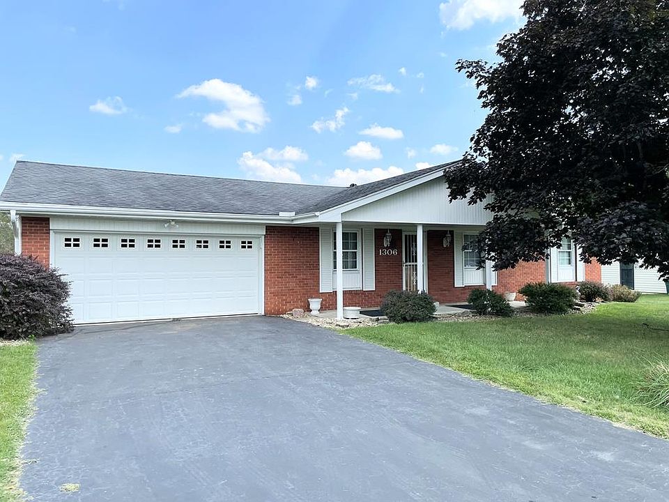 1st image of 1306 Crescent Dr