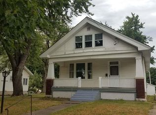 2520 Chestnut St, Quincy, IL 62301