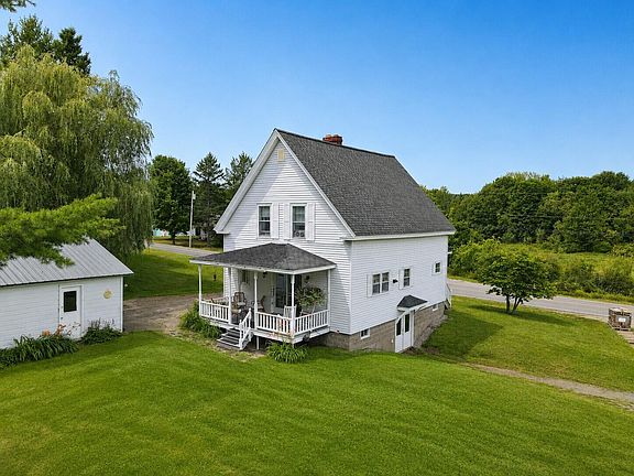 2nd image of 480 Brewer Lake Road