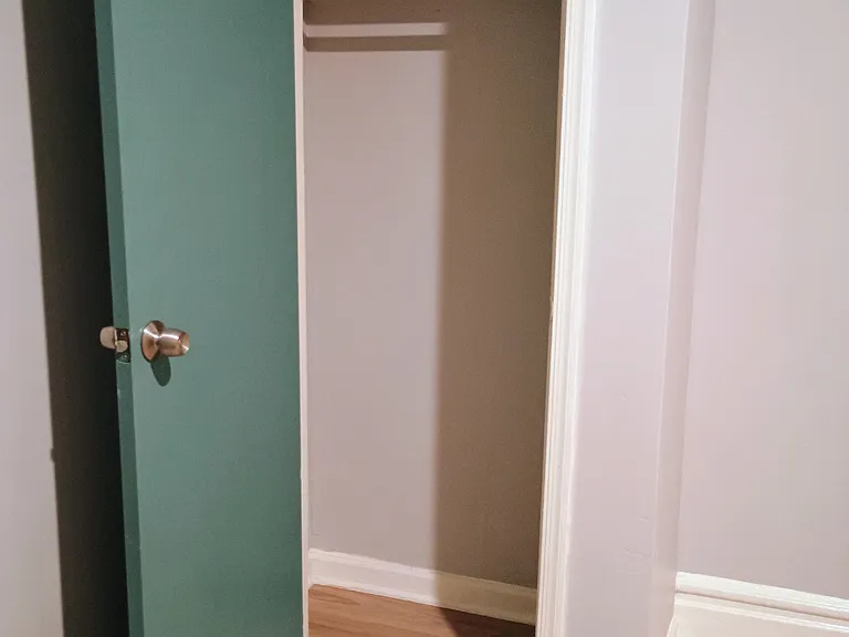 27 Linden Ave — Photo 2