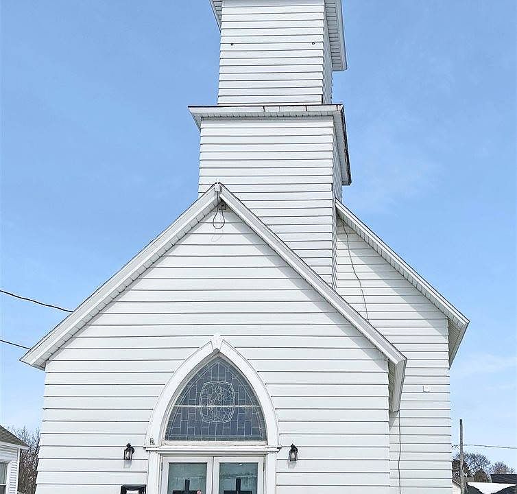 1st image of 612 12th Ave