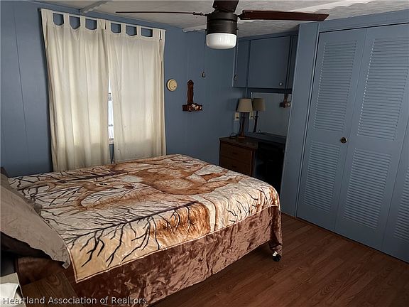 5th image of 2724 Desoto Rd