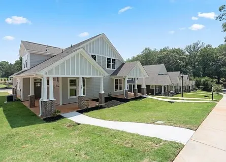 544 Twin Lake Rd — Photo 1