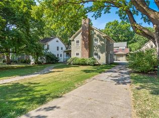 6210 Oak St, Kansas City, MO 64113