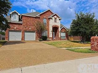 1117 Raspberry Ln, Desoto, TX 75115