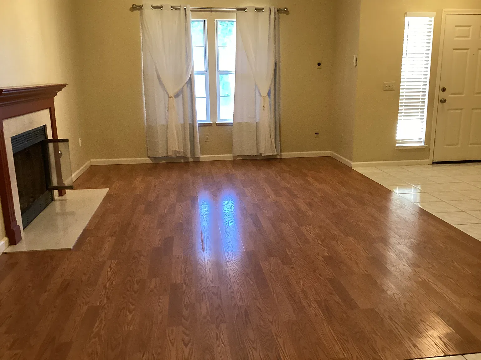 3 bed, 2.5 bath, 1711 sqft, $2,500 — Photo 2