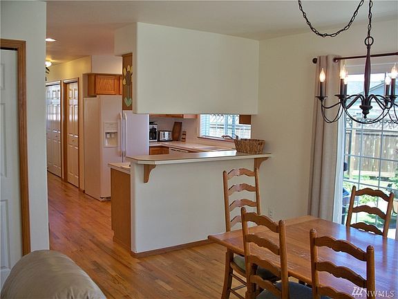 5th image of 4655 Bedford Ave