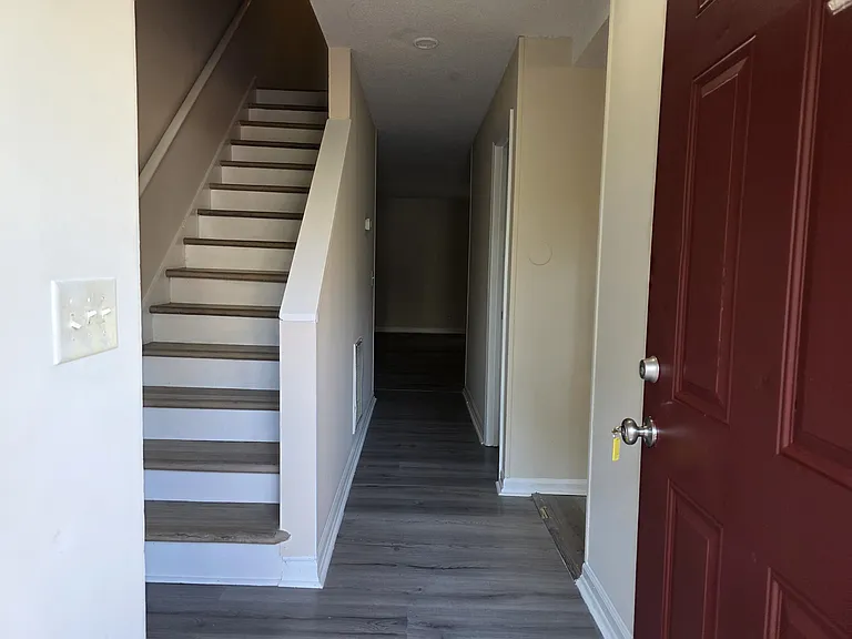 2822 Dillmark Ct — Photo 1