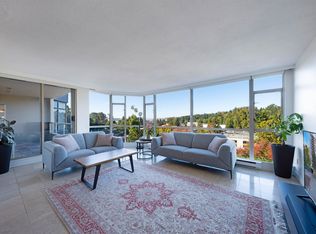 1327 Keith Rd E #803, North Vancouver, BC V7J2J4