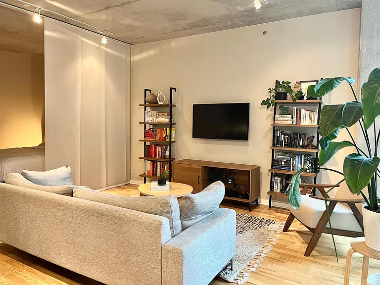 659 W Randolph St #1217 — Photo 14