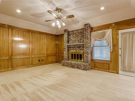 5th image of 733 Daniels Dr
