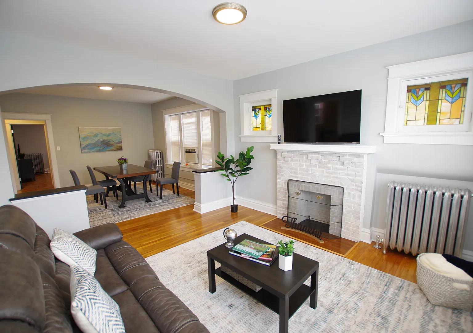 2F Furnished 2 bed 1 bath unit with all utilities & fiber internet — Photo 1