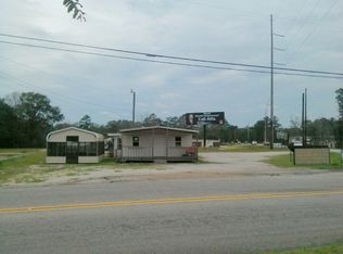 211 N Commerce St, Geneva, AL 36340