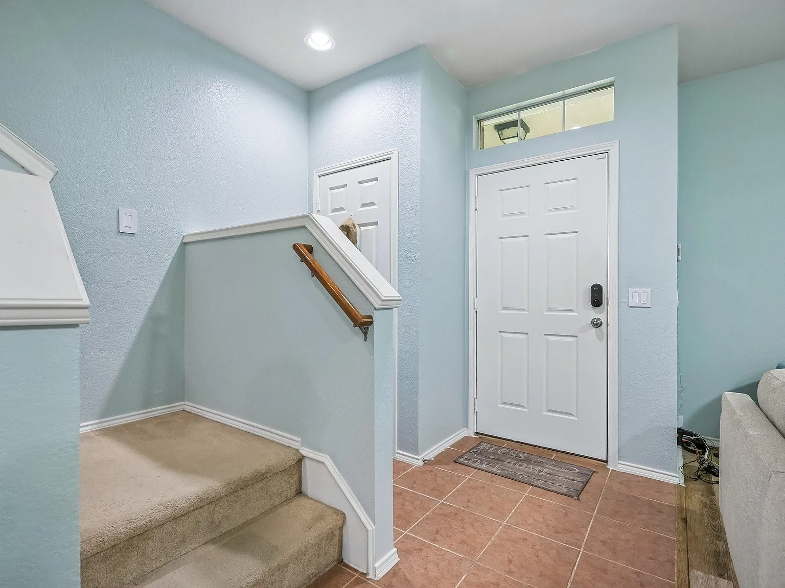 2 bed, 2.5 bath, 1270 sqft, $1,900 — Photo 4