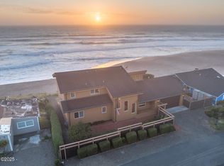 7045 Neptune Ave, Gleneden Beach, OR 97388