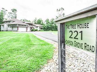 221 Thompson Grove Rd, Manalapan, NJ 07726