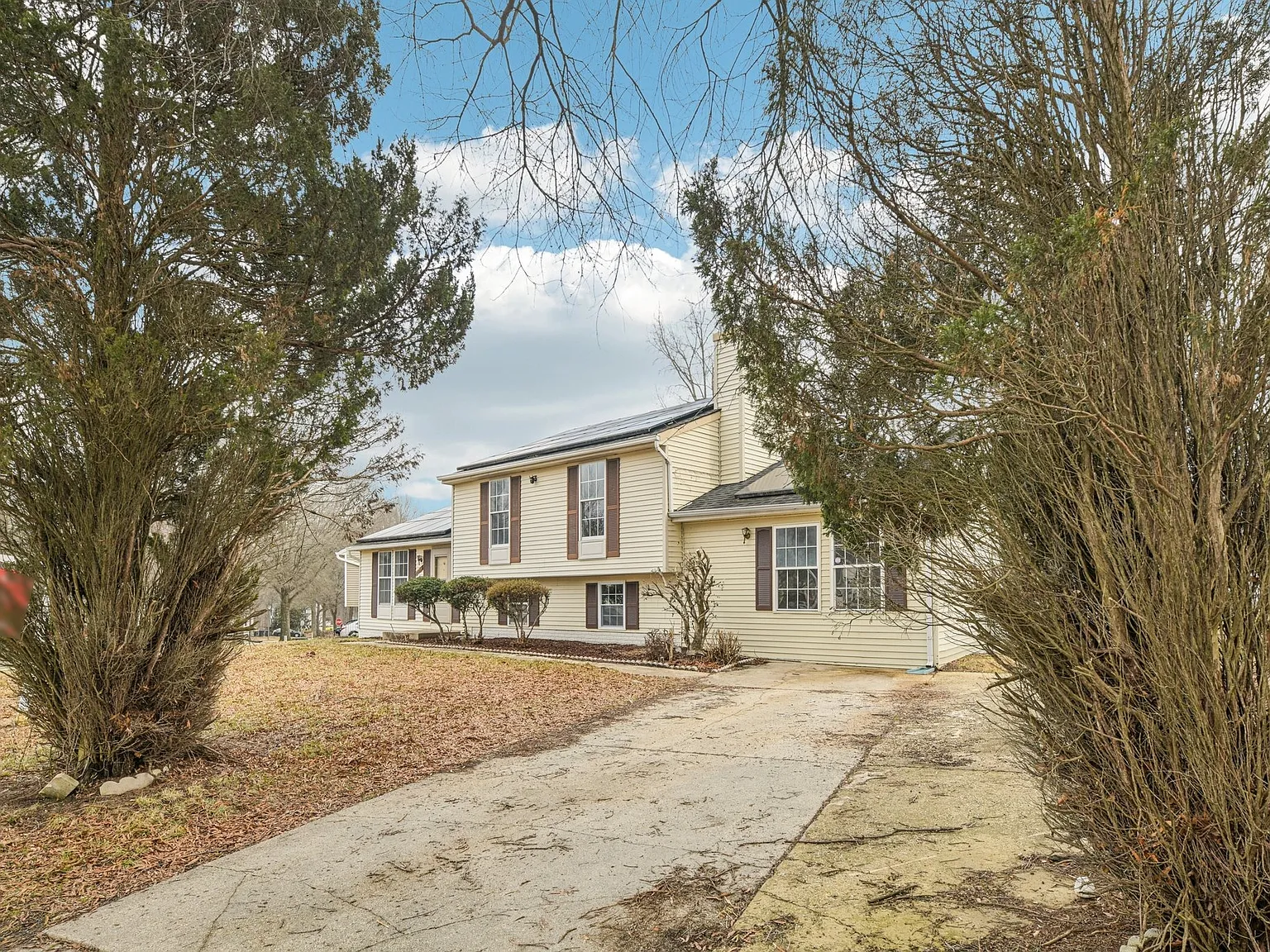 4 bed, 2160 sqft, $2,850 — Photo 4