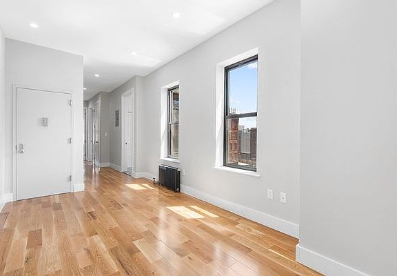 3rd image of 482 Tompkins Ave #4C