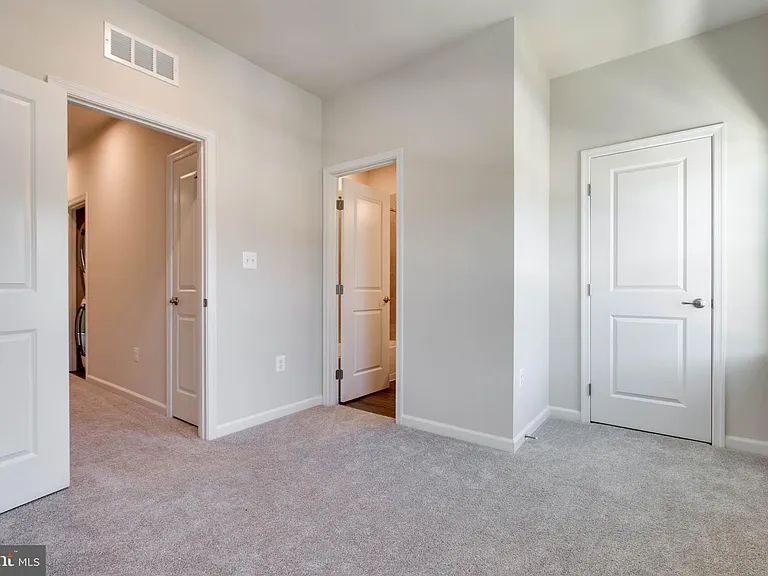 188 Woodgate Cir — Photo 25