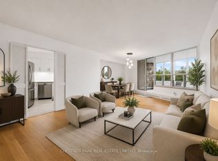 60 Pavane Linkway #206, Toronto, ON M3C1A2